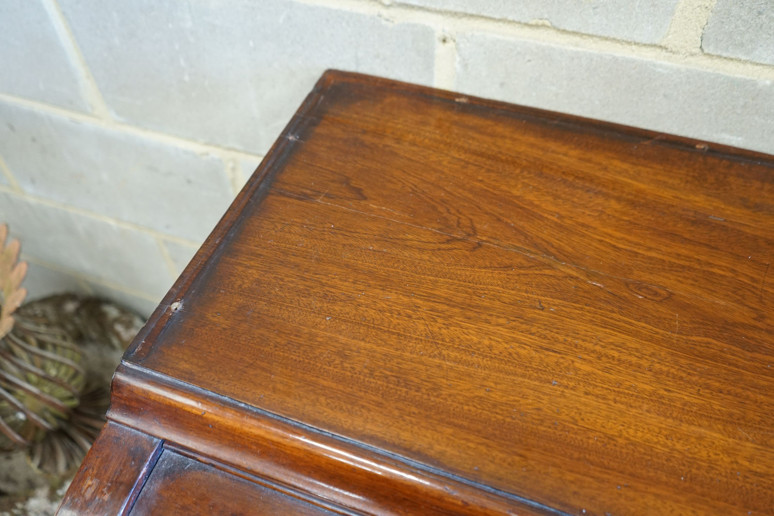 A George III mahogany cylinder bureau, width 127cm, depth 67cm, height 107cm